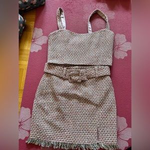 Aritzia matching set size 4 never worn $40